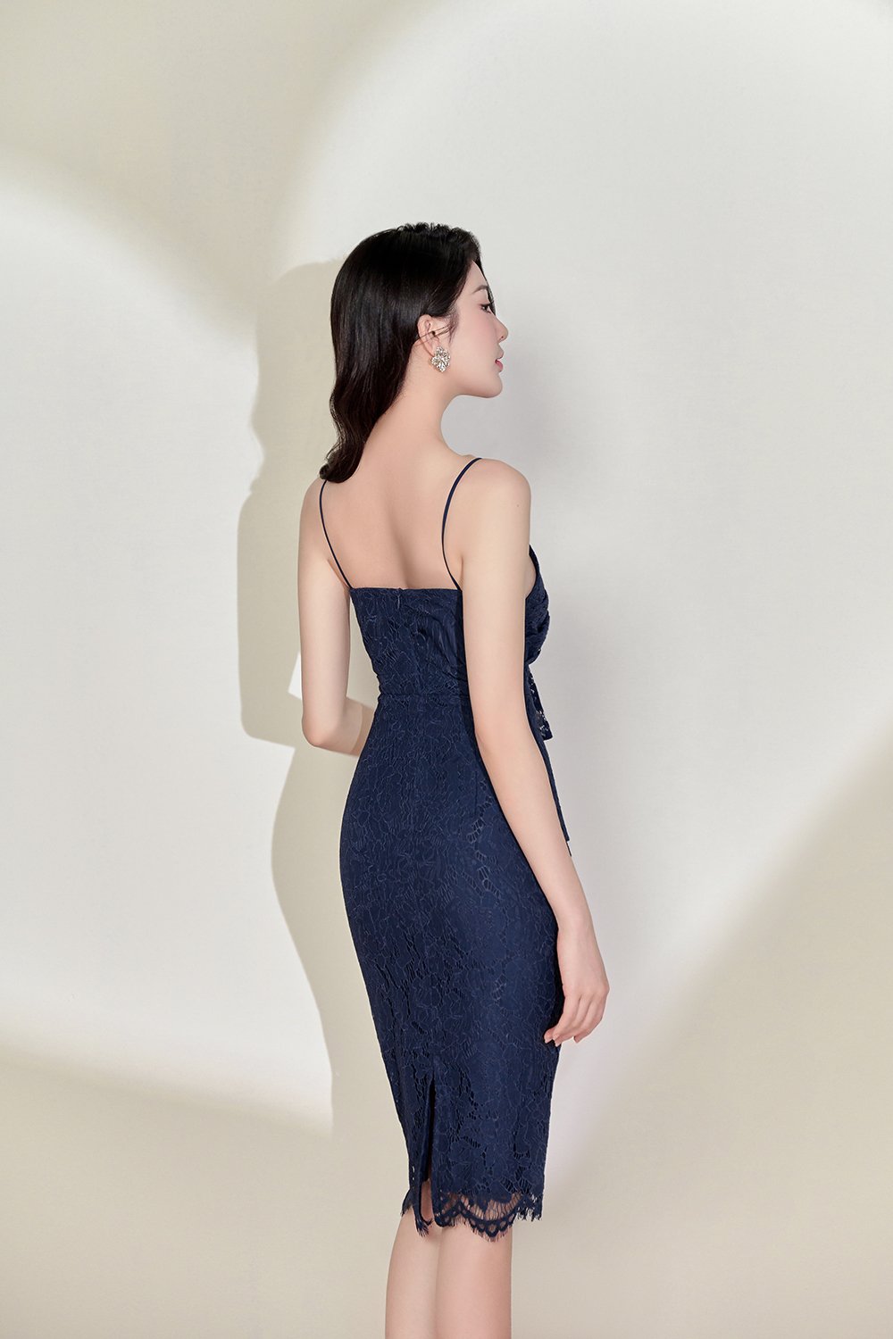 Lovella Twisted Bow Lace Pencil Dress in Navy Blue