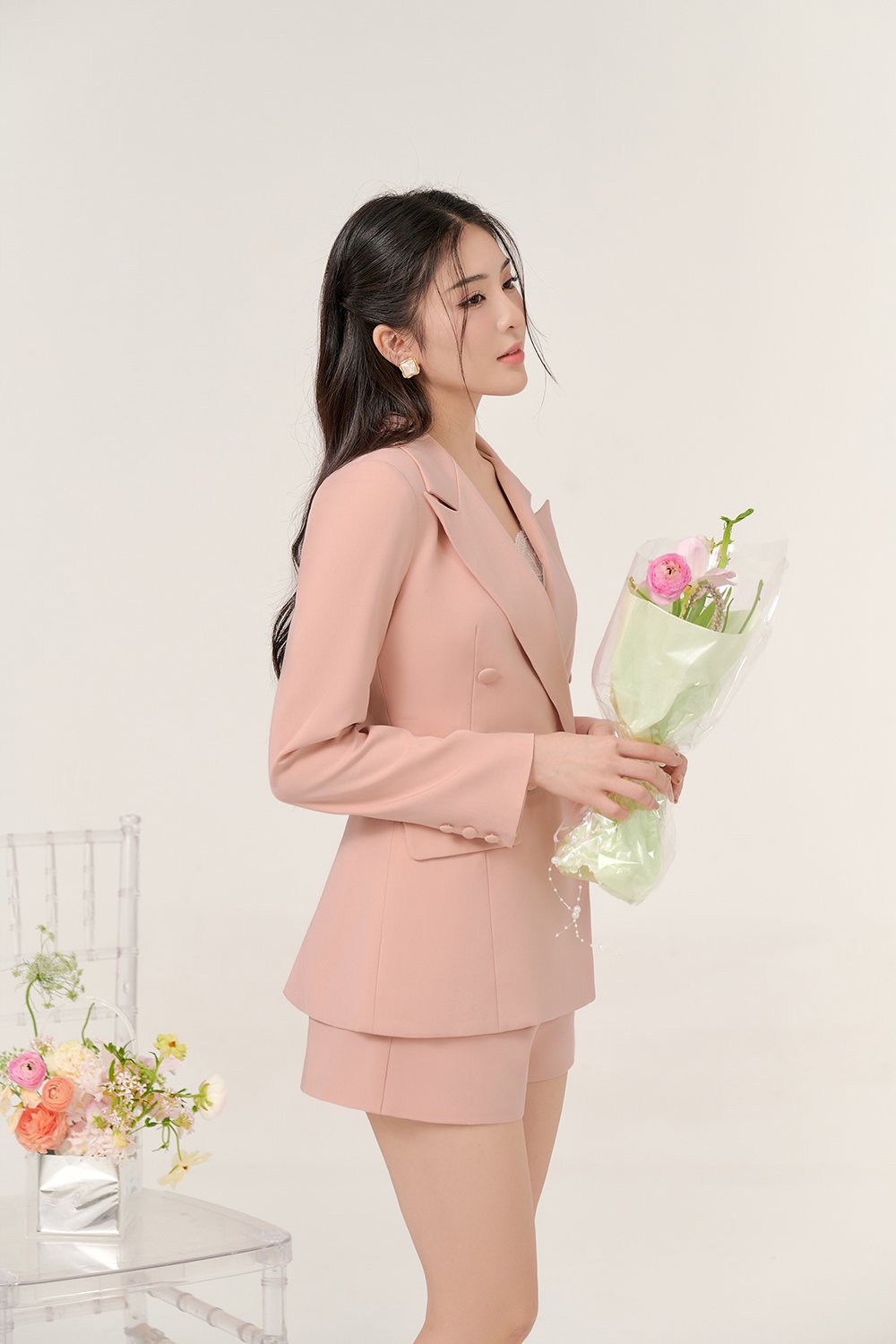 Areum Relaxed Fit Shoulder Padded Blazer in Nude Pink