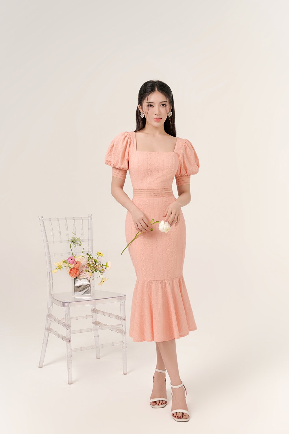 Jangmi Puffy Sleeves Broderie Anglaise Mermaid Dress in Peach