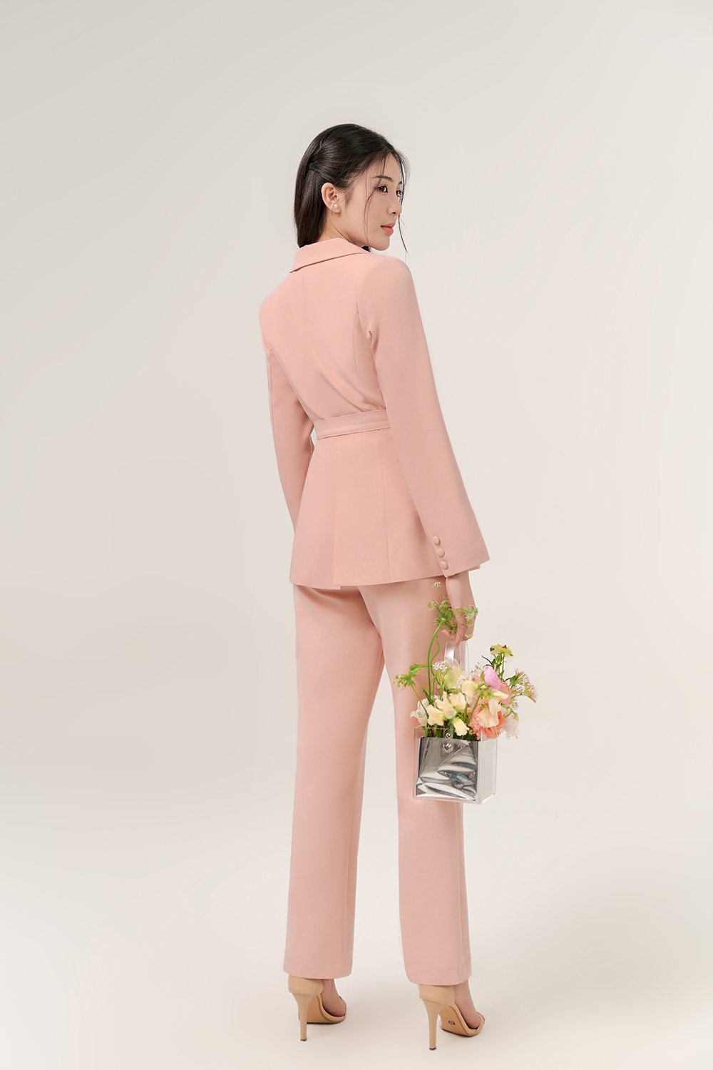 Yeri Slim Fit Pants in Nude Pink
