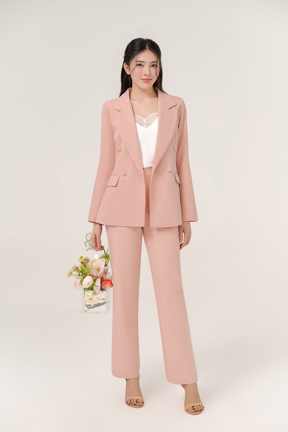 Areum Relaxed Fit Shoulder Padded Blazer in Nude Pink