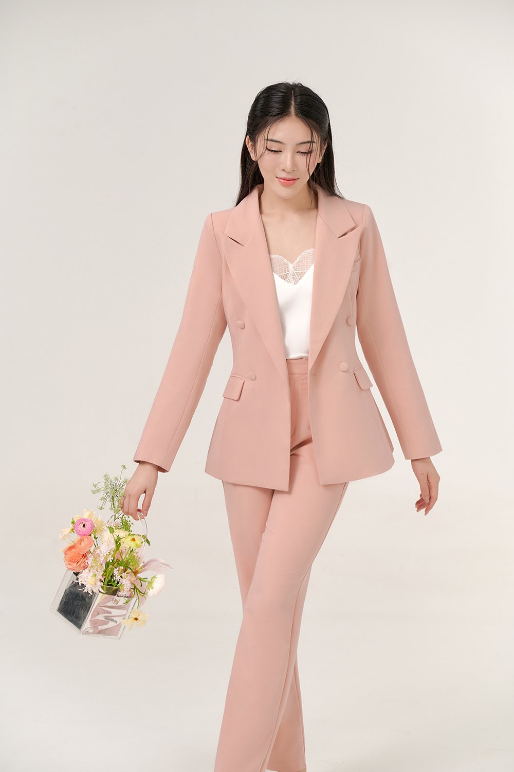 Areum Relaxed Fit Shoulder Padded Blazer in Nude Pink
