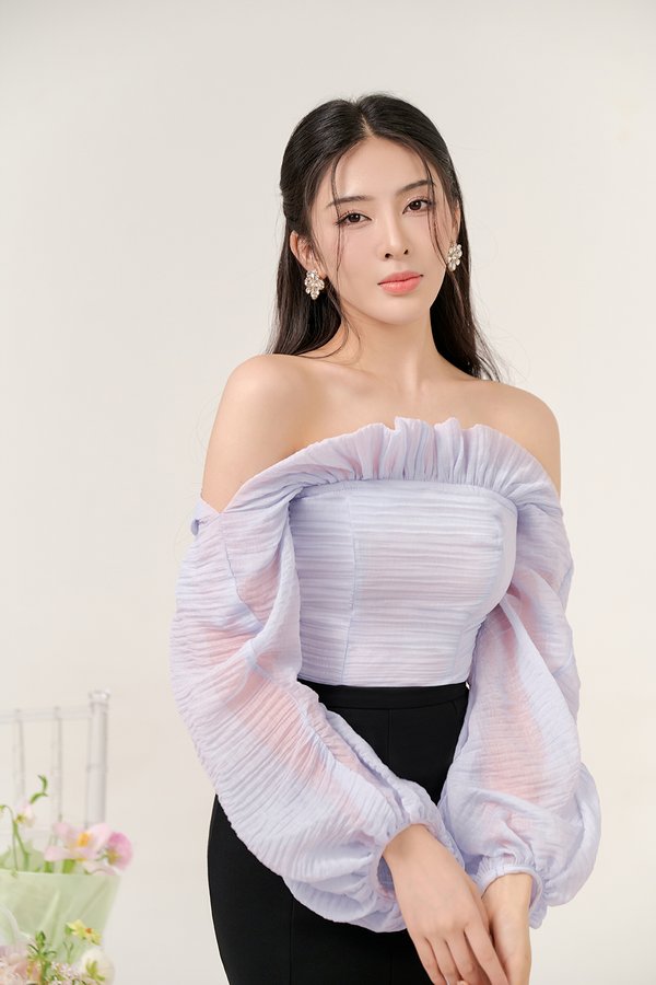 Eve Off Shoulder Blouson in French Lilac