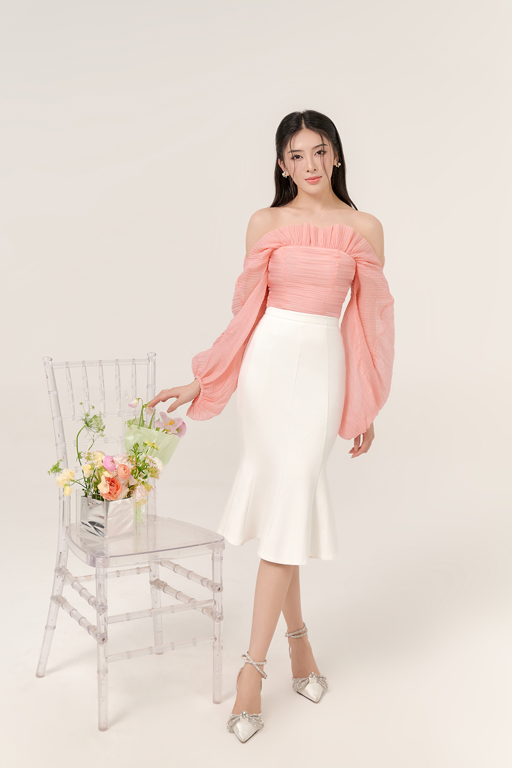 White midi skirt iconic top