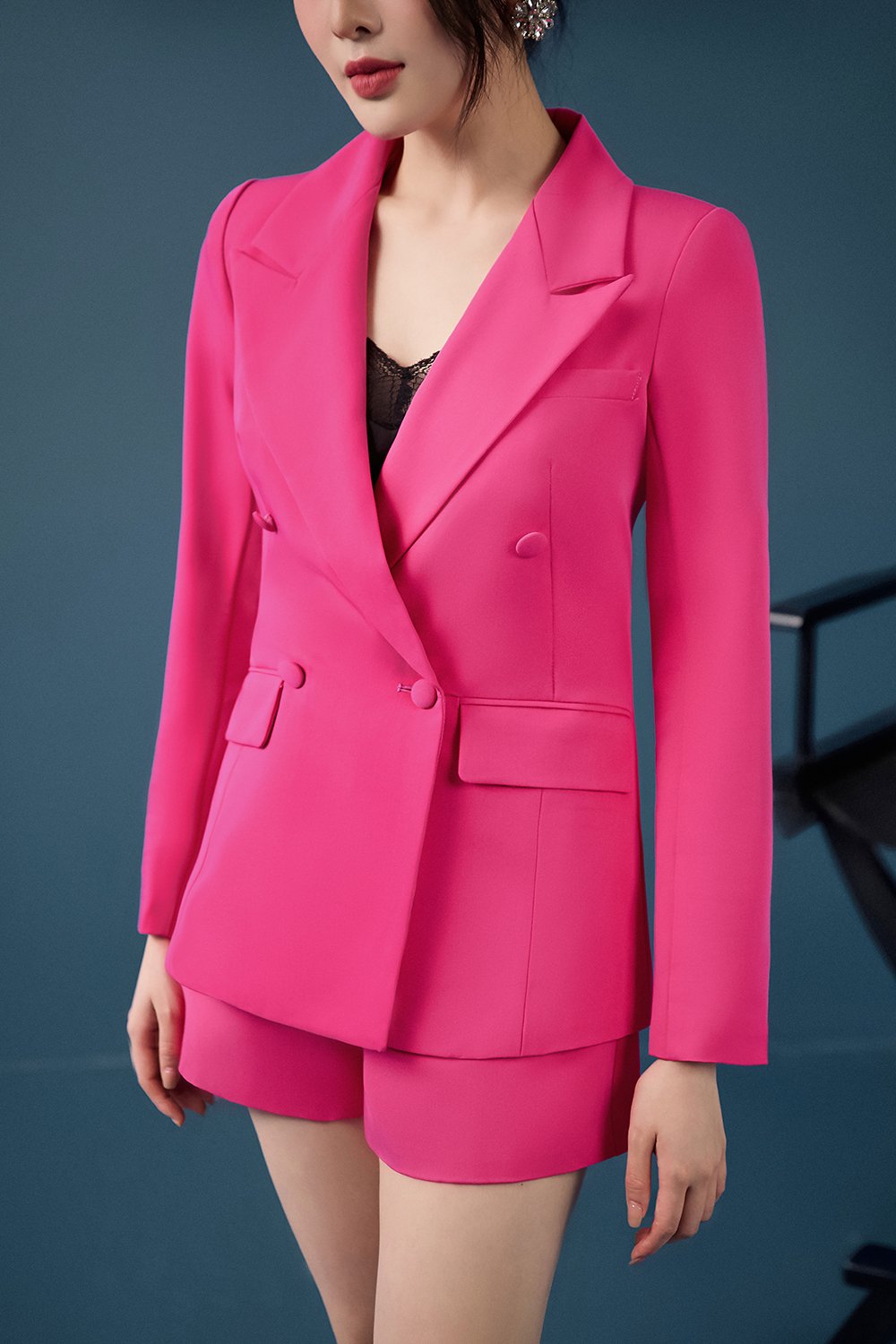 Areum Relaxed Fit Shoulder Padded Blazer in Hot Pink