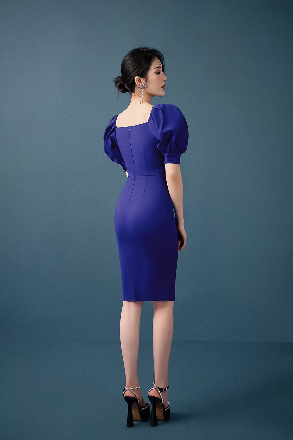 Hana Puffy Sleeves Sweetheart Pencil Dress in Royal Blue