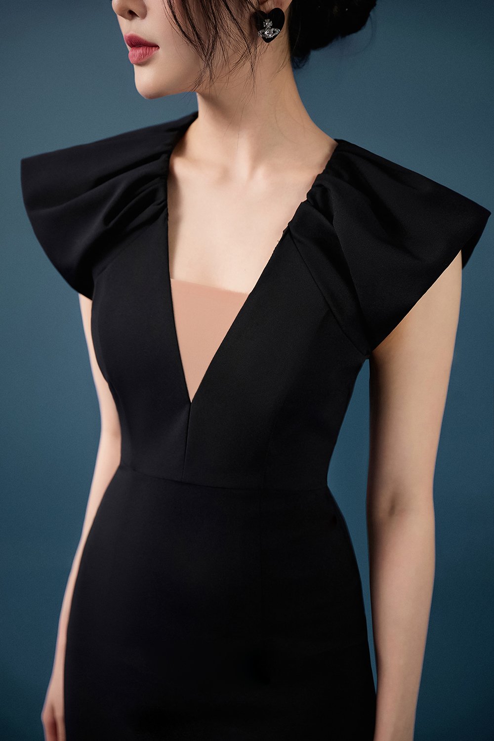 Jae Ruched Shoulder V-Neck Pencil Dress in Classic Black
