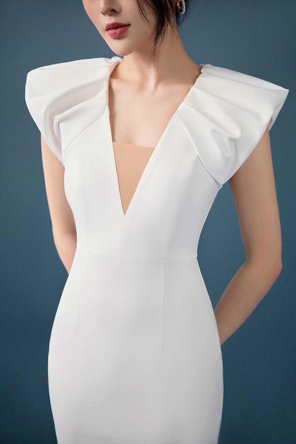 Jae Ruched Shoulder V-Neck Pencil Dress in Iconic White