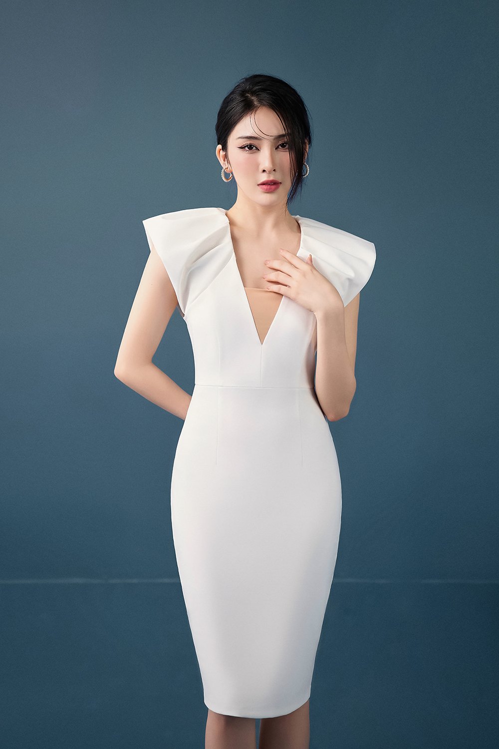 Jae Ruched Shoulder V-Neck Pencil Dress in Iconic White