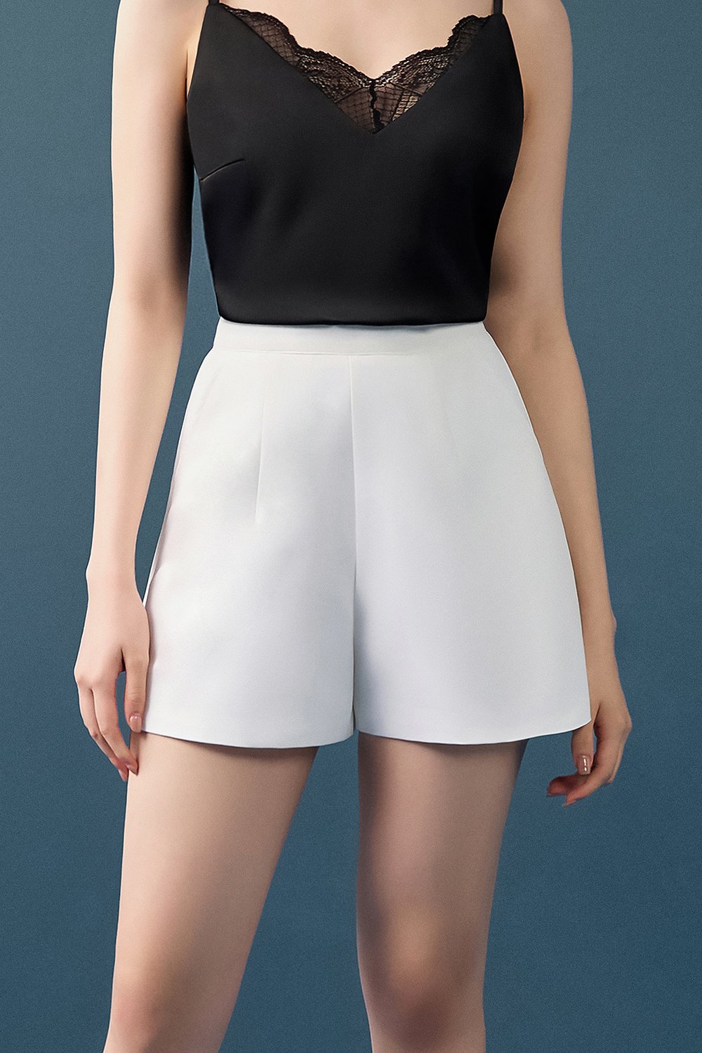 Eunji Tailored Shorts in Iconic White
