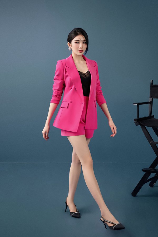 Eunji Tailored Shorts in Hot Pink