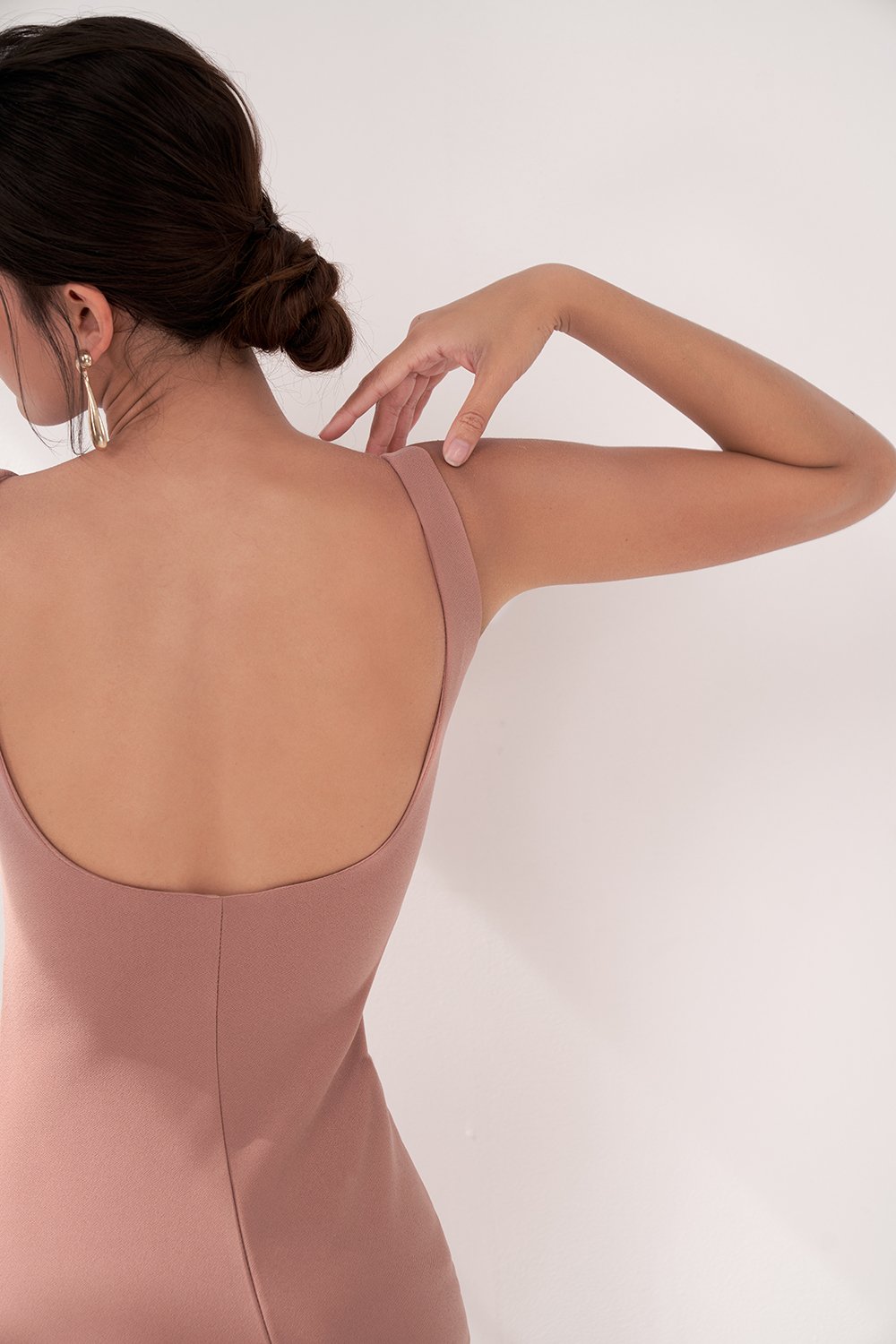 Airlea Padded Ruched Low Back Dress in Dusty Rose