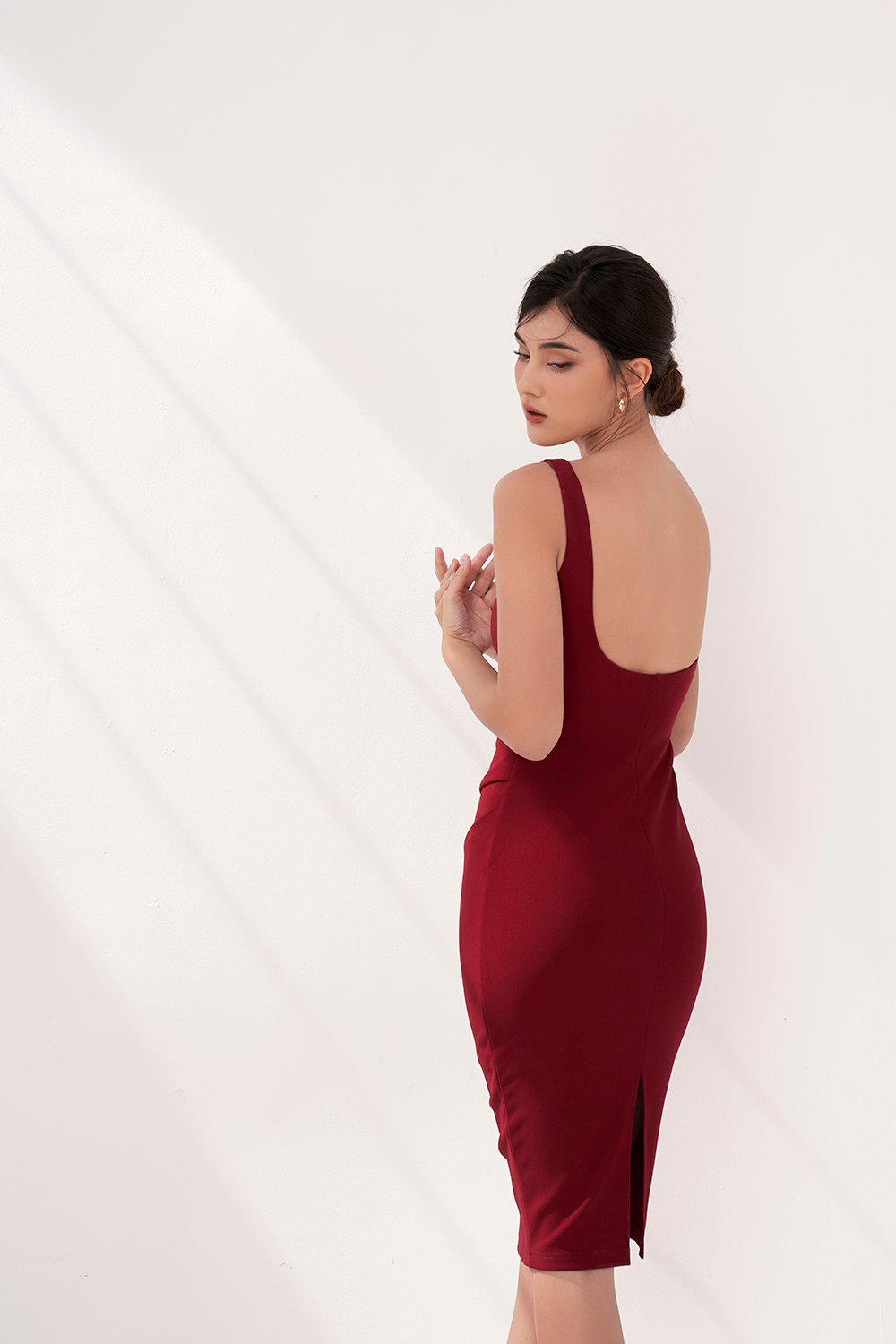 Airlea Padded Ruched Low Back Dress in Wine Red