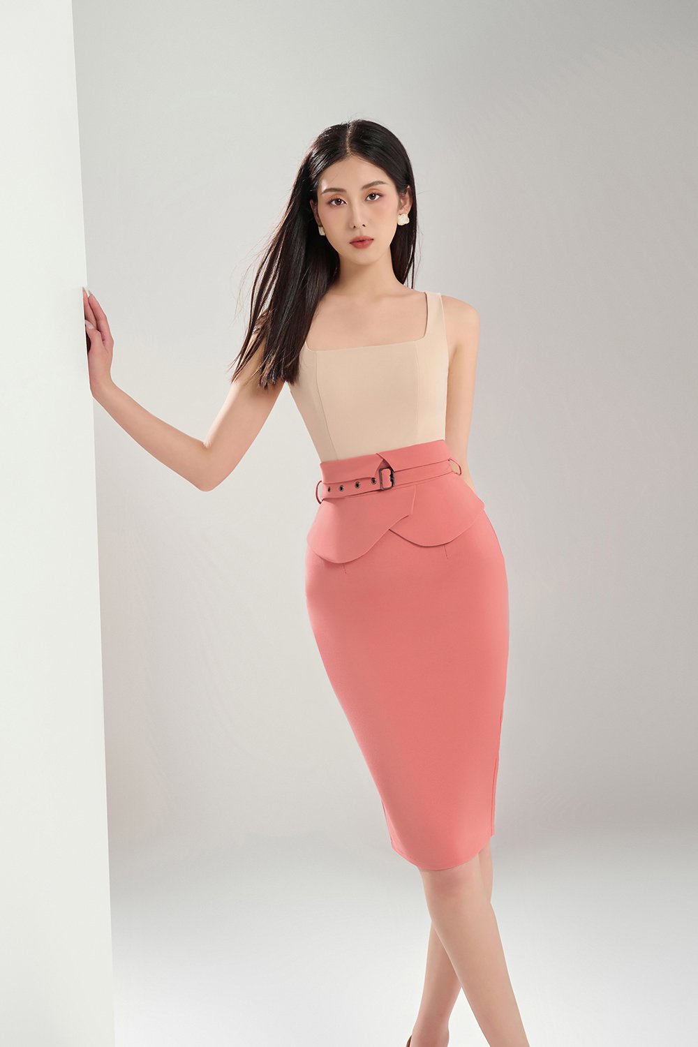 Ansley Two Tone Peplum Dress in Sand/Peach Blush