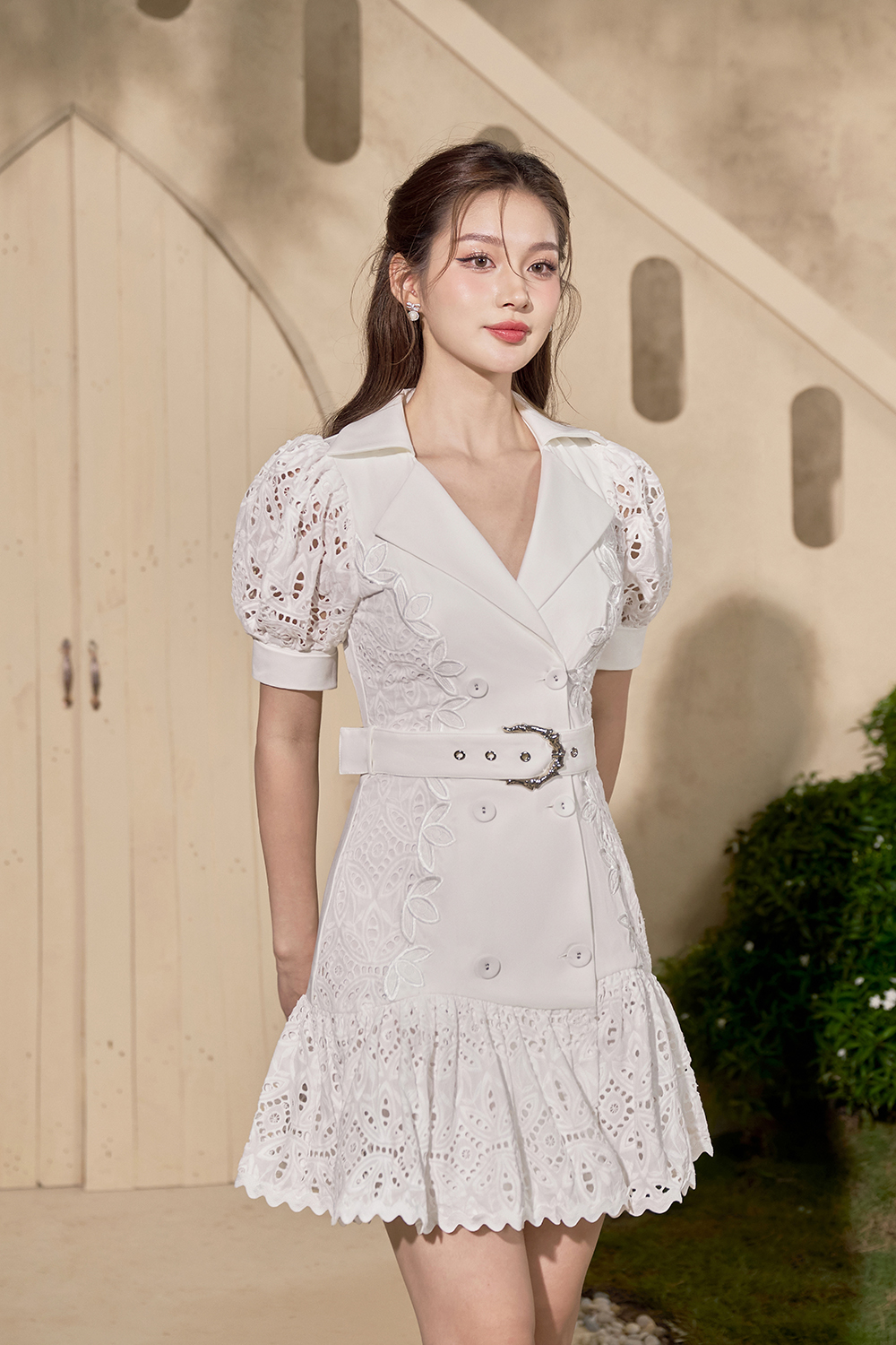 White dress with belted waist deals