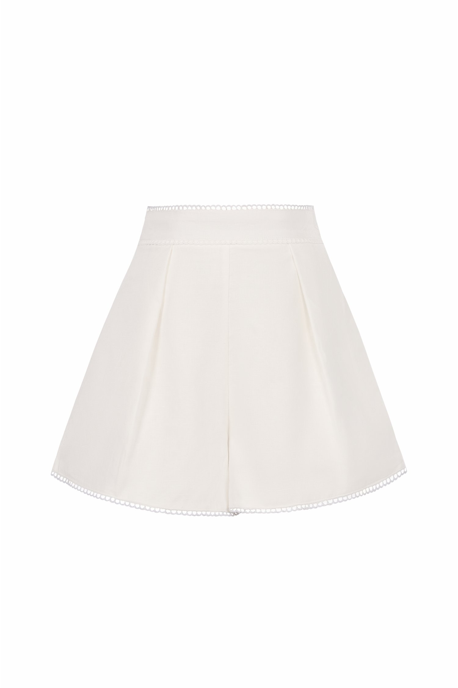 Bali Scallop Trimmed Shorts in Ivory White