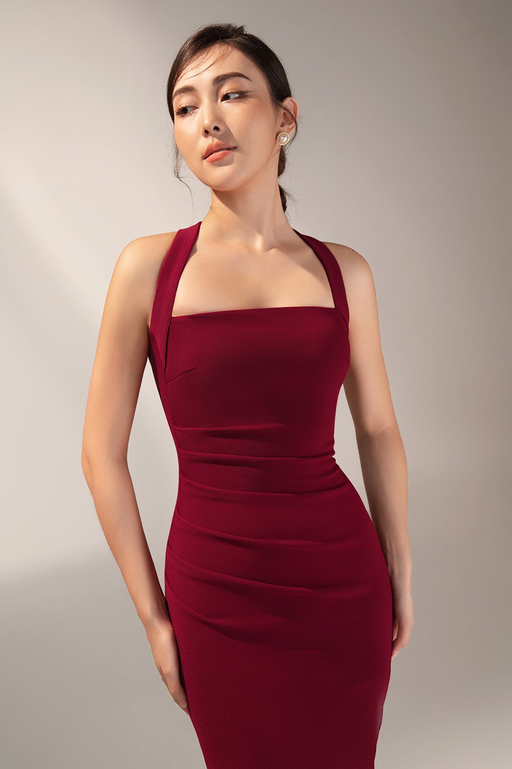 Baelin Padded Halter Ruched Midi Dress in Wine Red