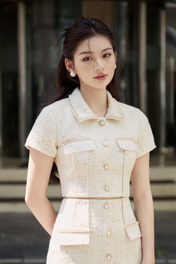 Pearlyn Collared Tweed Cropped Top in Cream Gold