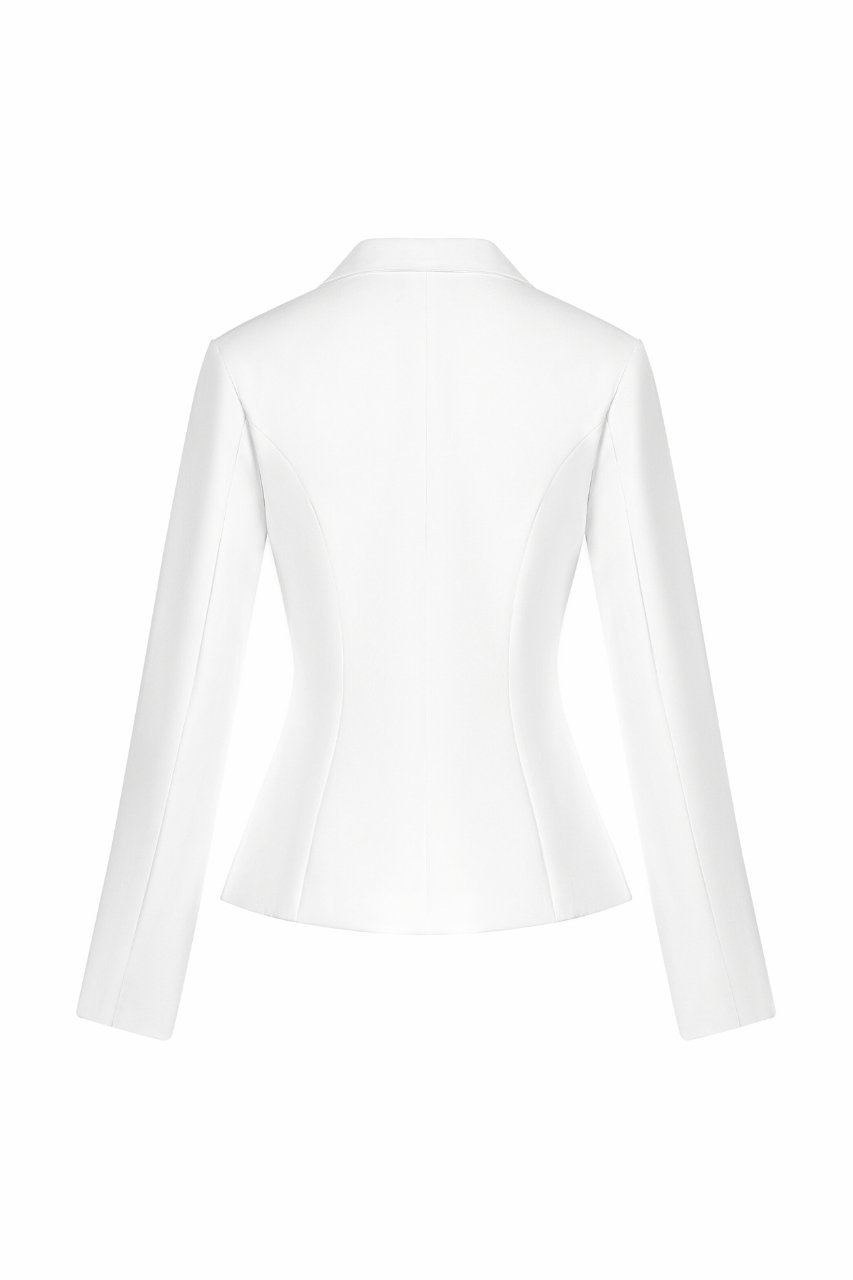 Avelle Tailored Blazer in Iconic White