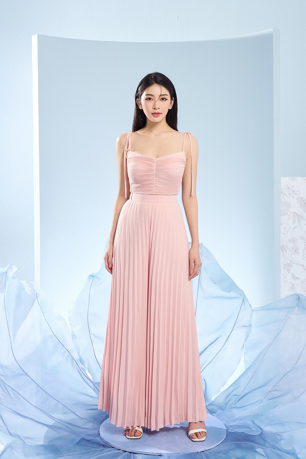 Callie Pleated Spaghetti Ribbon Straps Cropped Top in Teacup Rose