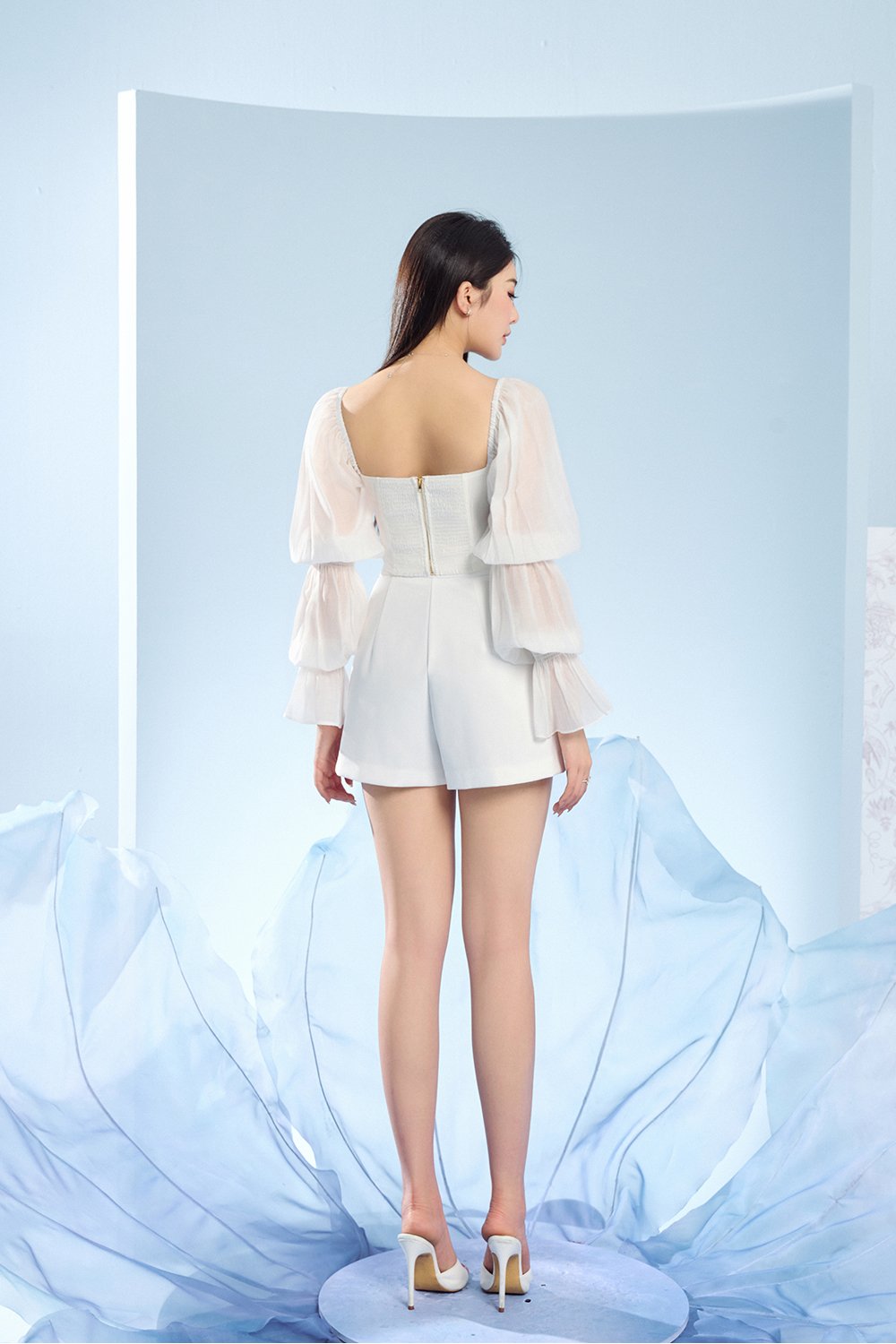 Adalynn Tailored Shorts in Iconic White