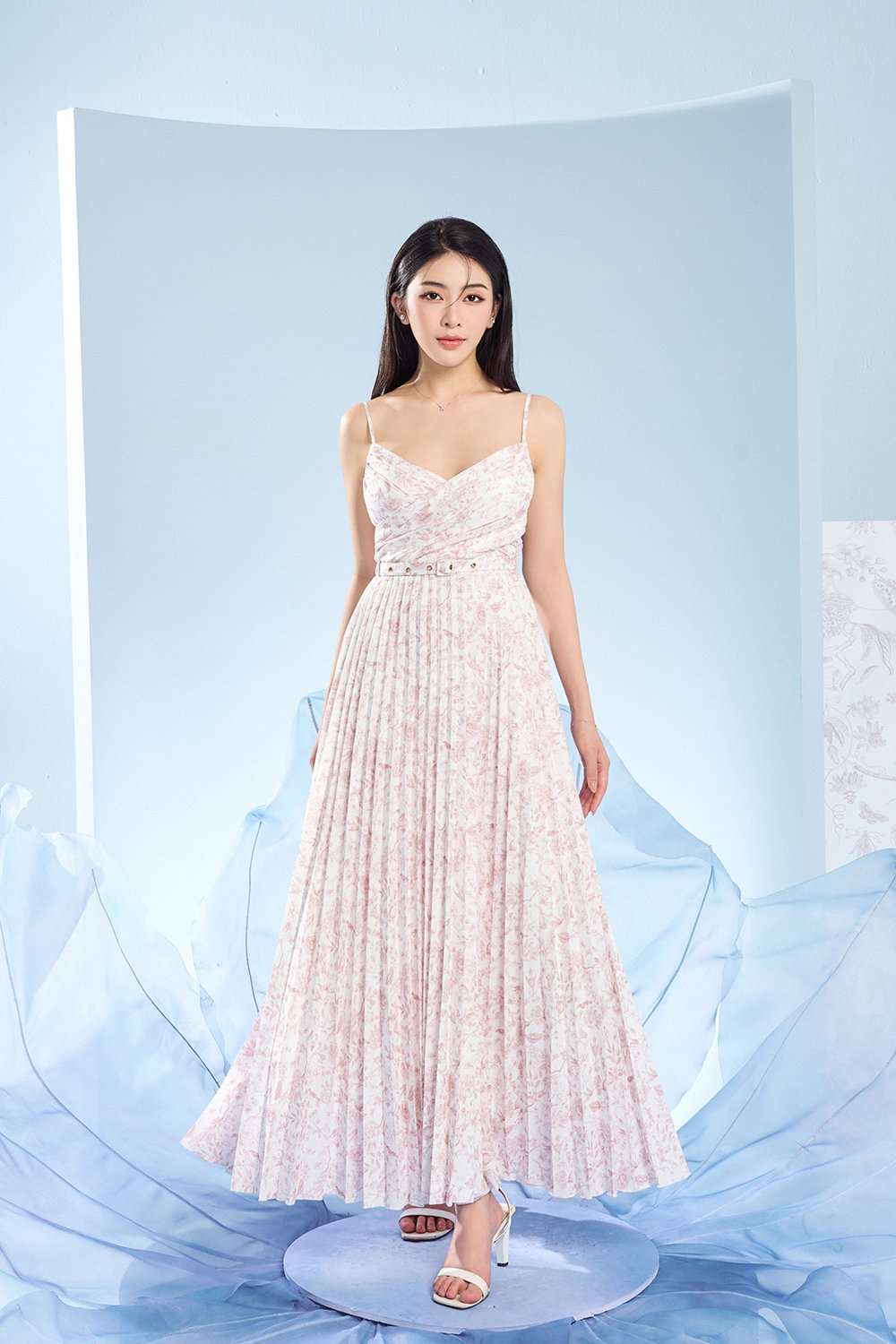 Eden Pleated Maxi Dress in Rose Toile de Jouy