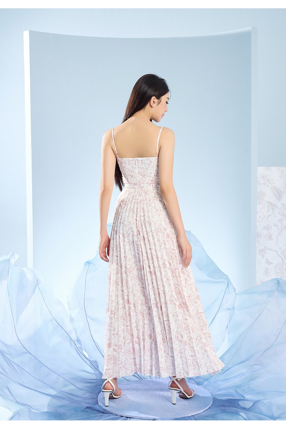 Eden Pleated Maxi Dress in Rose Toile de Jouy