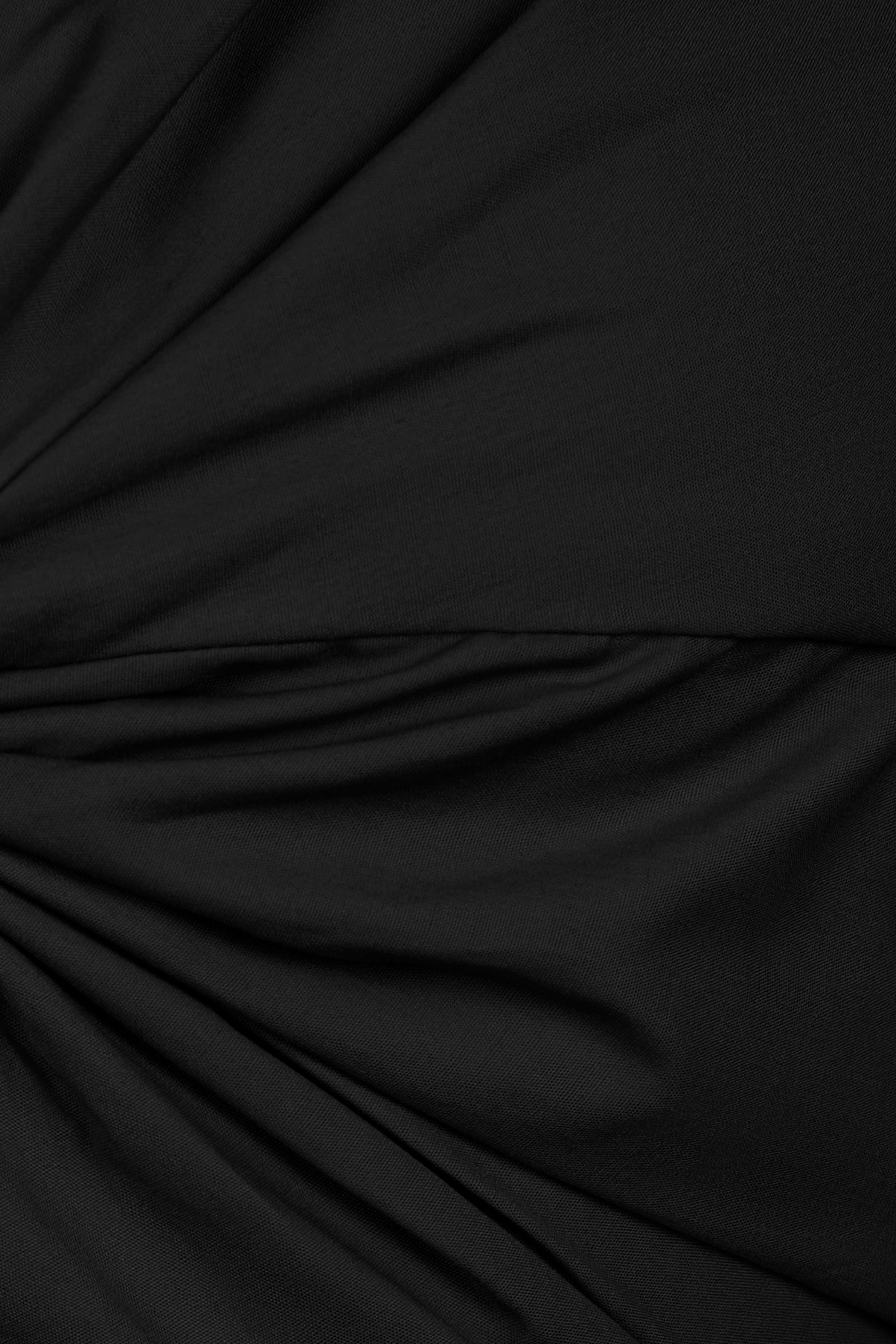 Ellie Puffy Sleeves Midi Dress in Classic Black