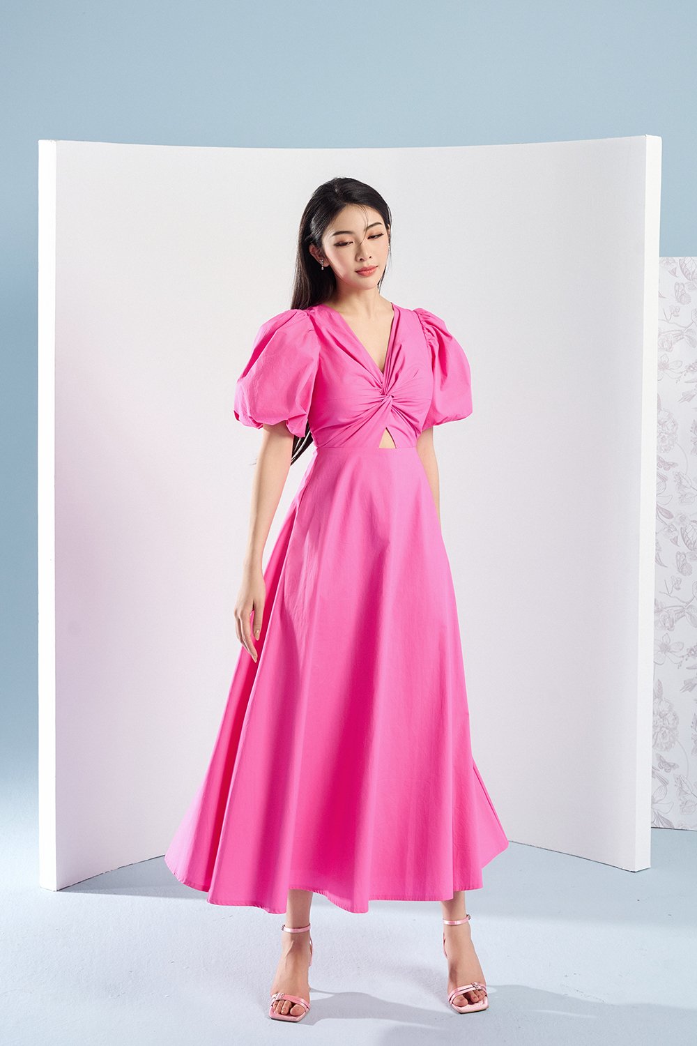 Ellie Puffy Sleeves Midi Dress in Hot Pink