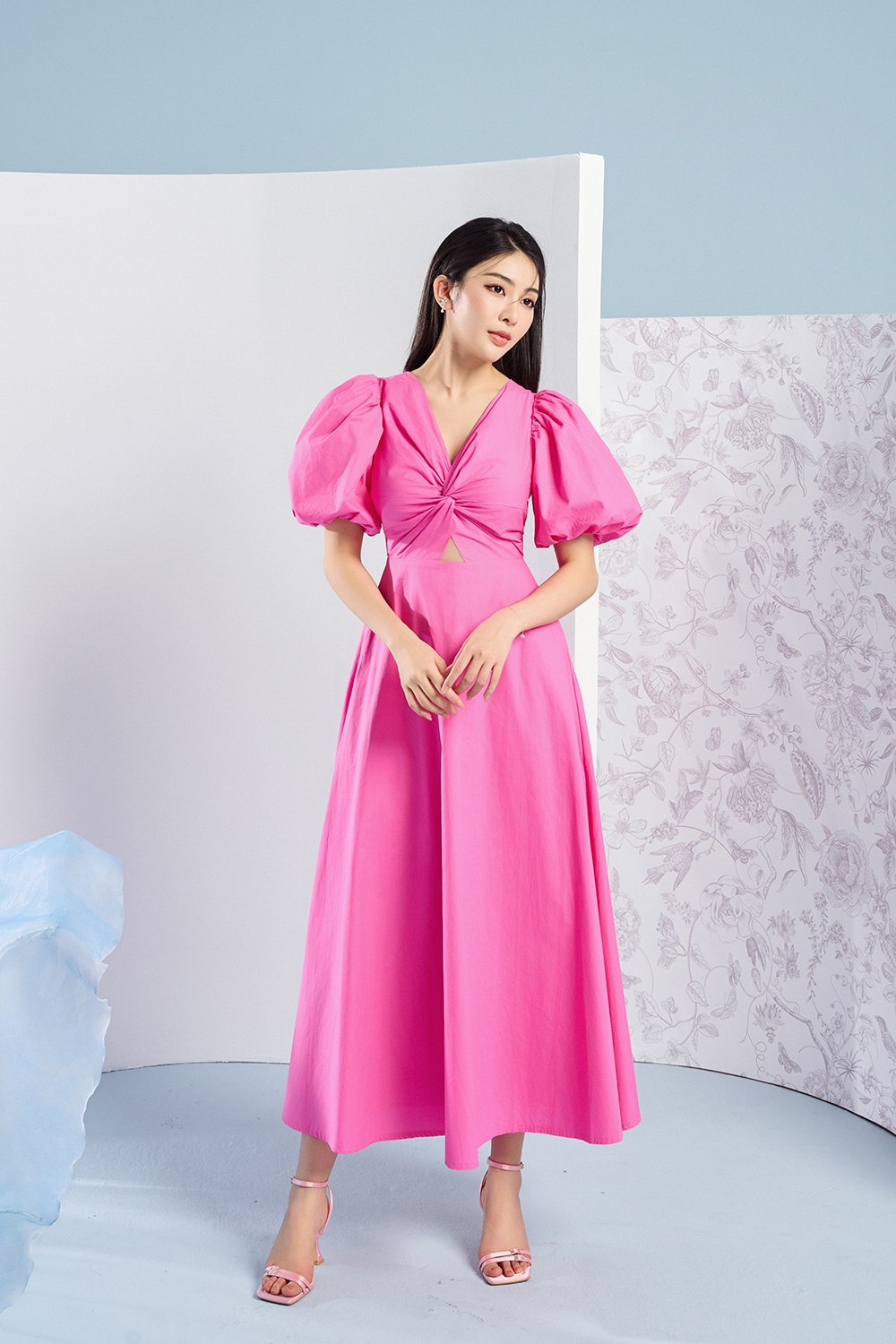 Ellie Puffy Sleeves Midi Dress in Hot Pink