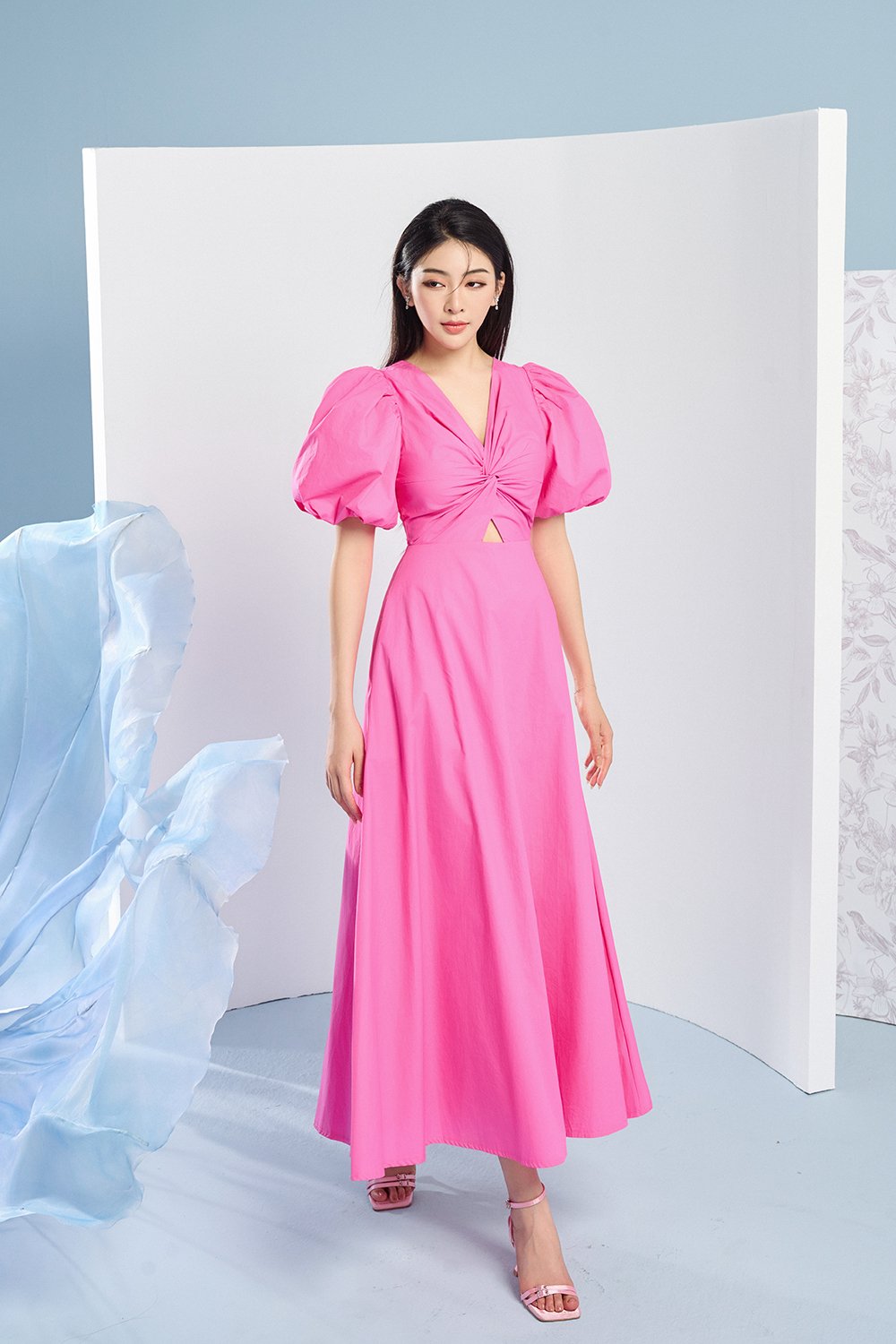 Ellie Puffy Sleeves Midi Dress in Hot Pink