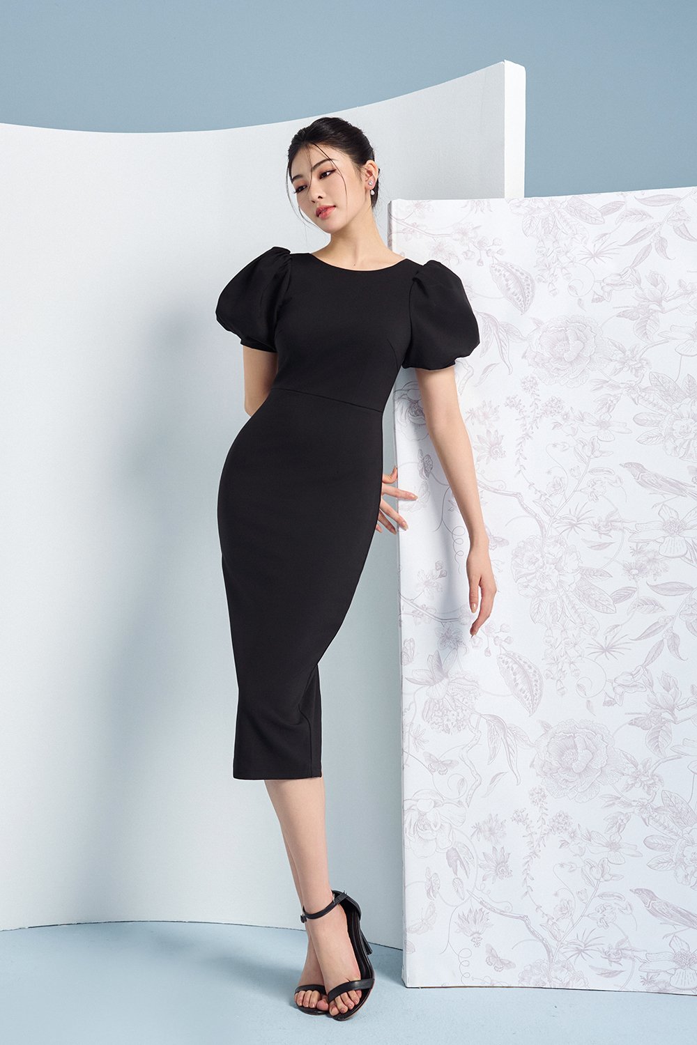Emery Puffy Sleeves Pencil Dress in Classic Black