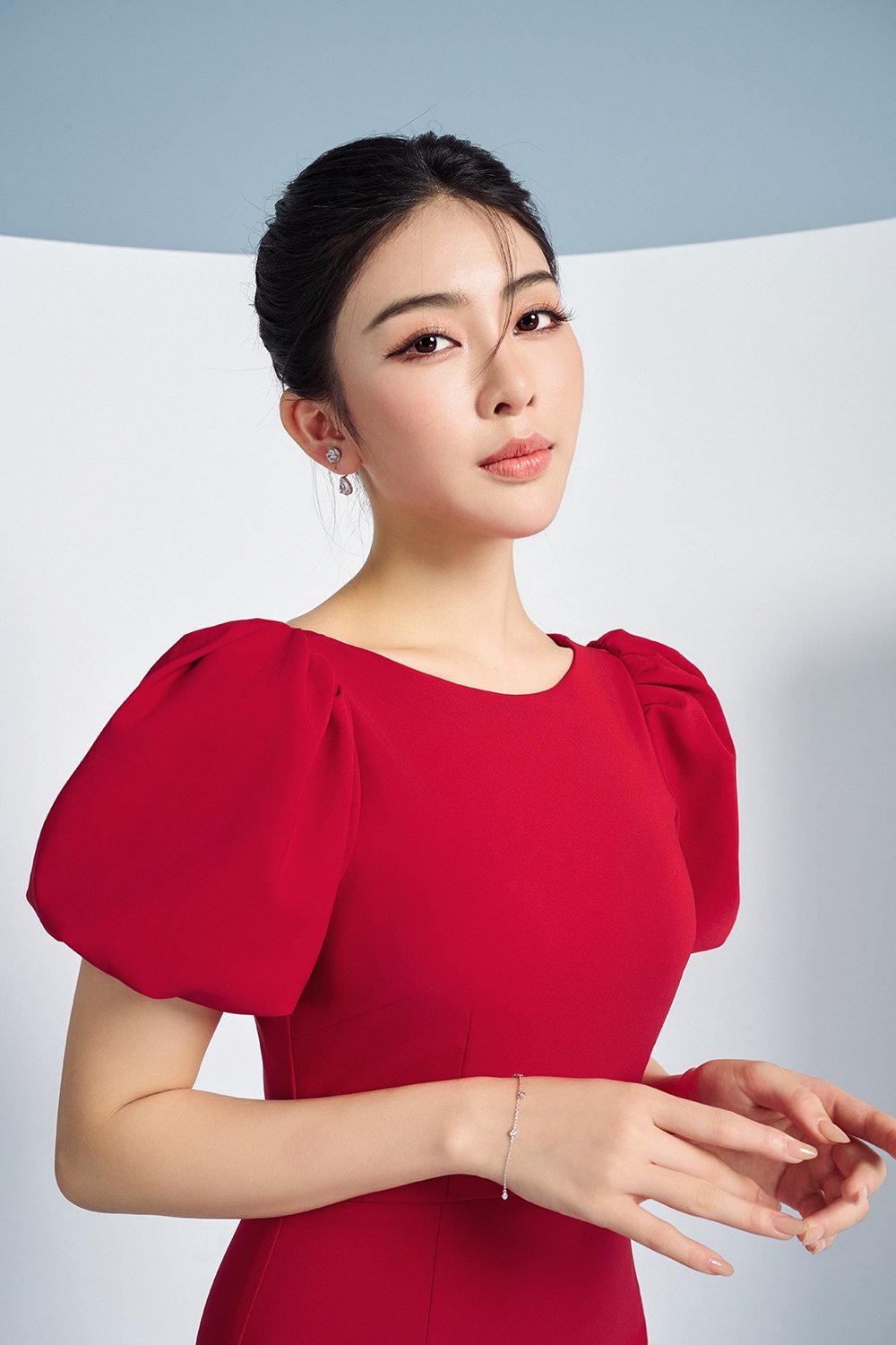 Emery Puffy Sleeves Pencil Dress in True Red