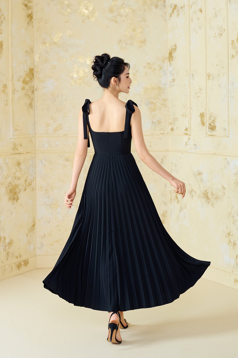 Hope Padded Ribbon Straps Pleated Maxi Dress In Classic Black