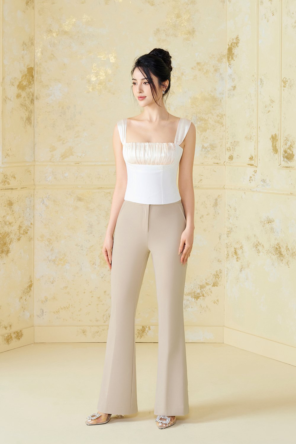 Evie Bootcut Pants in Beige
