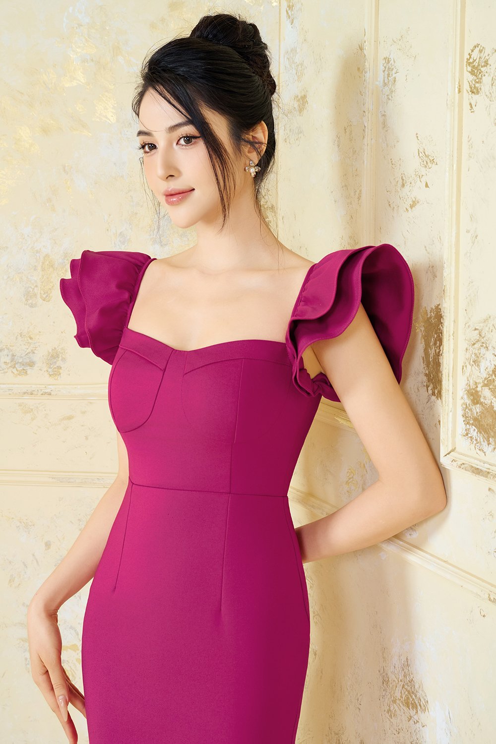 Carol Flutter Shoulder Pencil Dress in Royal Fuchsia