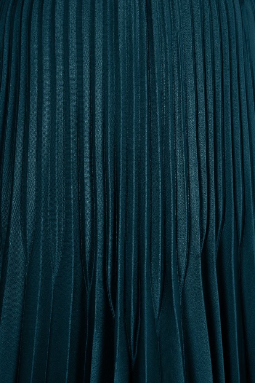 Seraphine Pleated Midi Skirt in Emerald