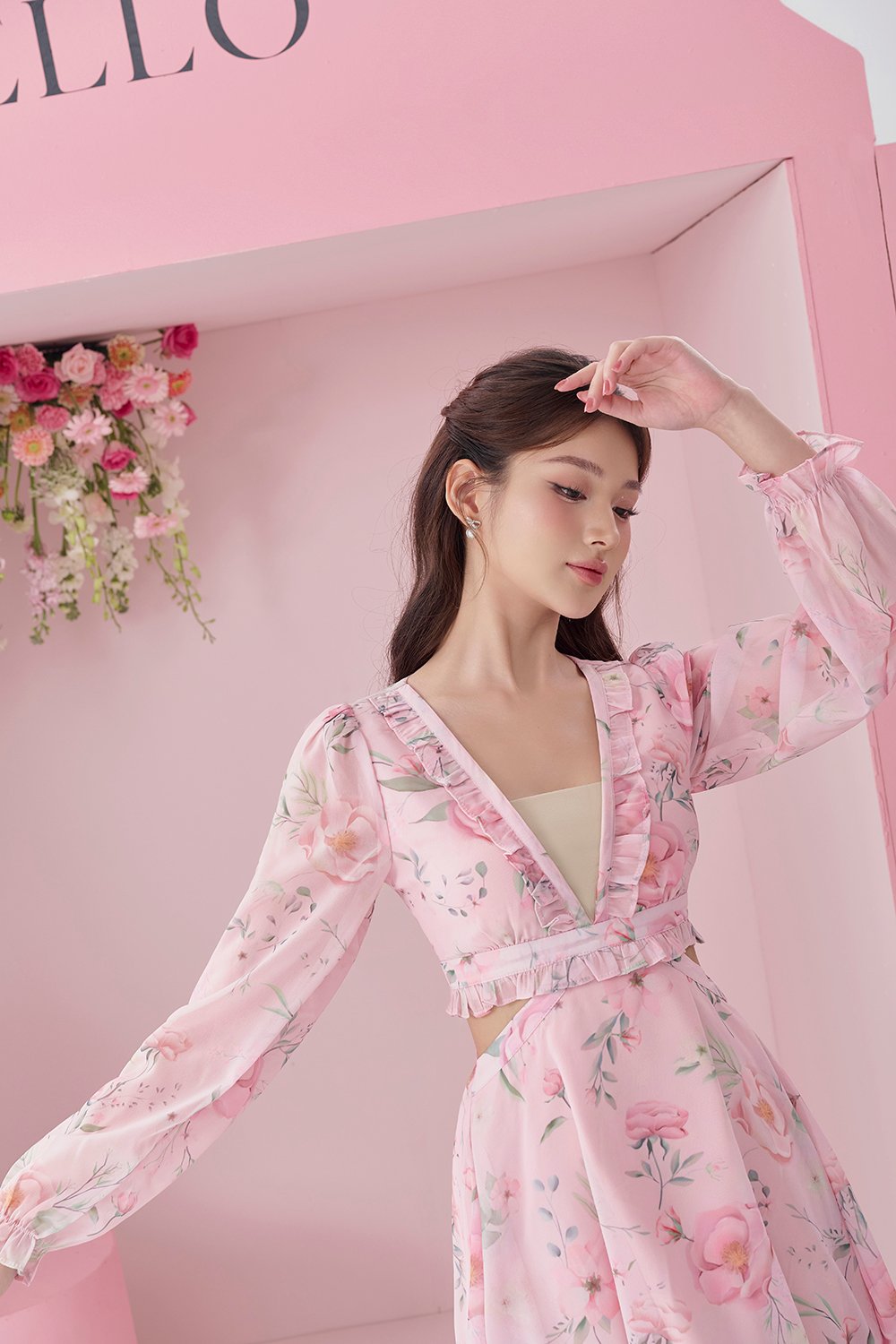 Aiko Cut-Out Floral Mini Dress in Blush Rose Painted Florals