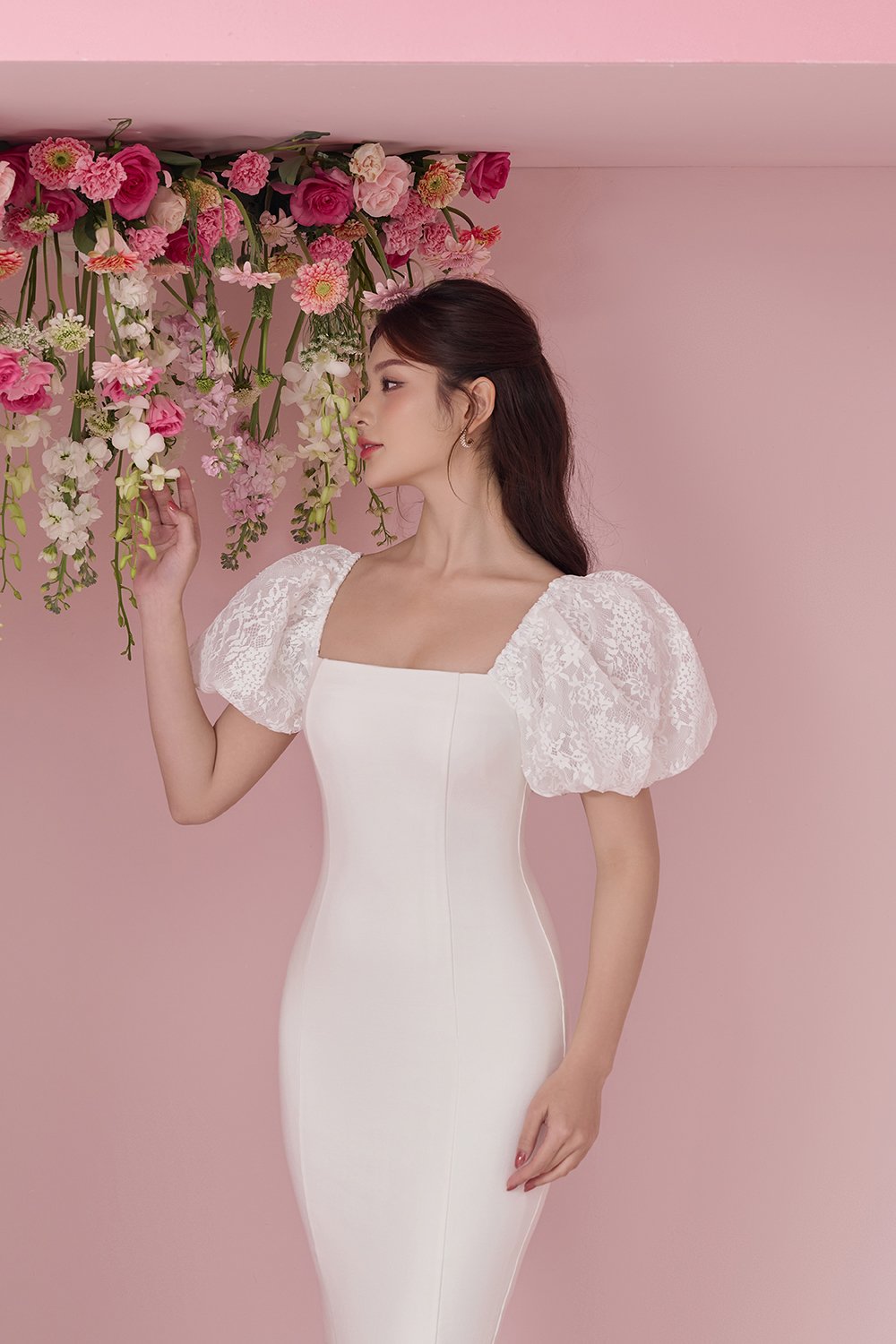 Arrietty Lace Puff Sleeves Ponte Pencil Dress in Iconic White