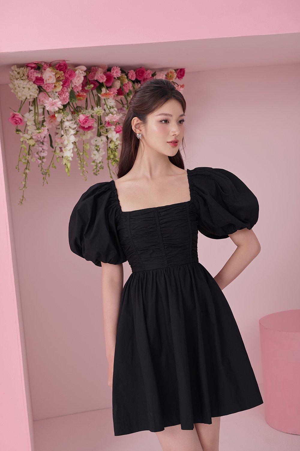 Daphne Ruched Puff Mini Dress in Classic Black