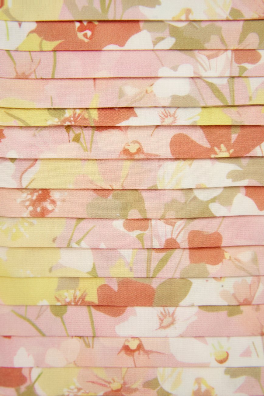 Harlyn Pleated Floral Prints Puff Sleeves Top in Yellow/Pink Floral Prints