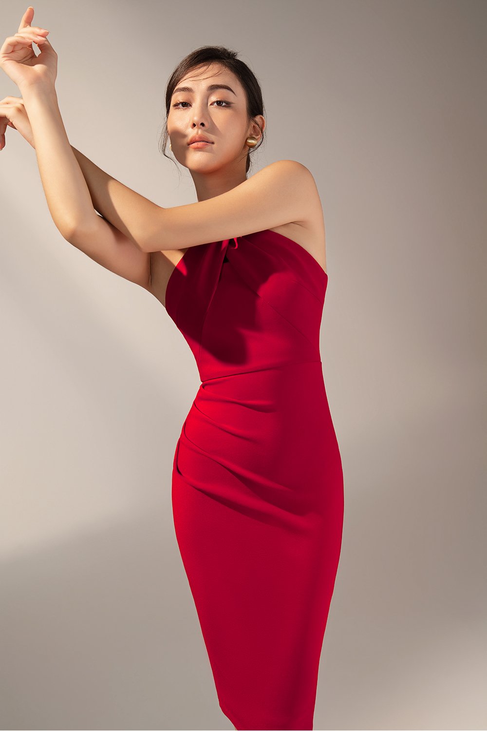 Janelle Crossover Halter Dress in True Red