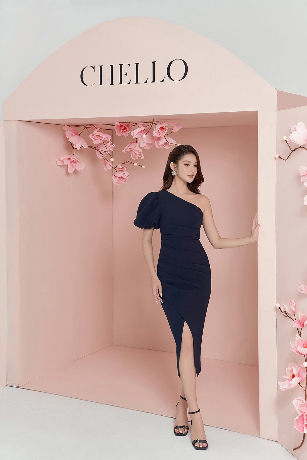 Joslyn Asymmetrical Puff Sleeves Pencil Dress in Navy Blue