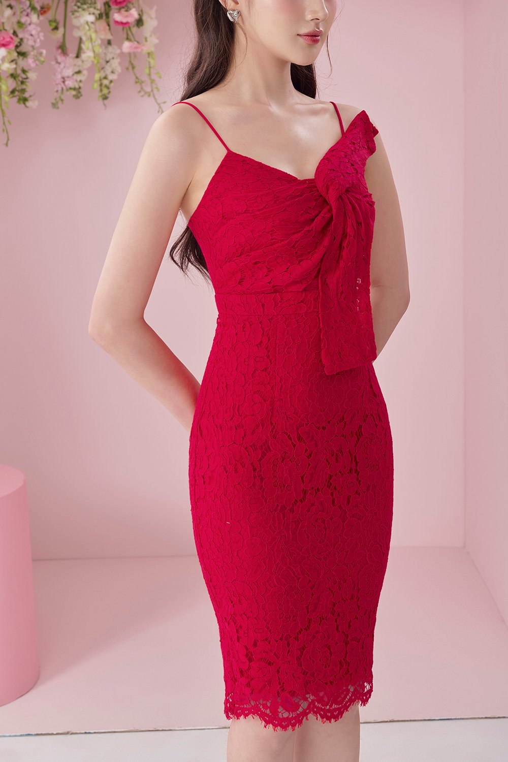 Lovella Twisted Bow Lace Pencil Dress in Crimson Red