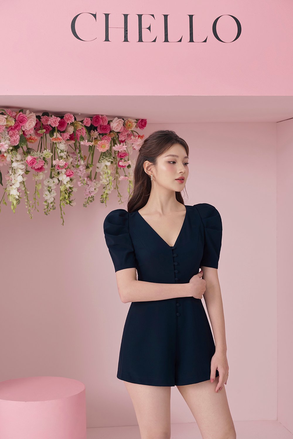 Zelda V-neckline Puff Sleeves Romper in Navy Blue