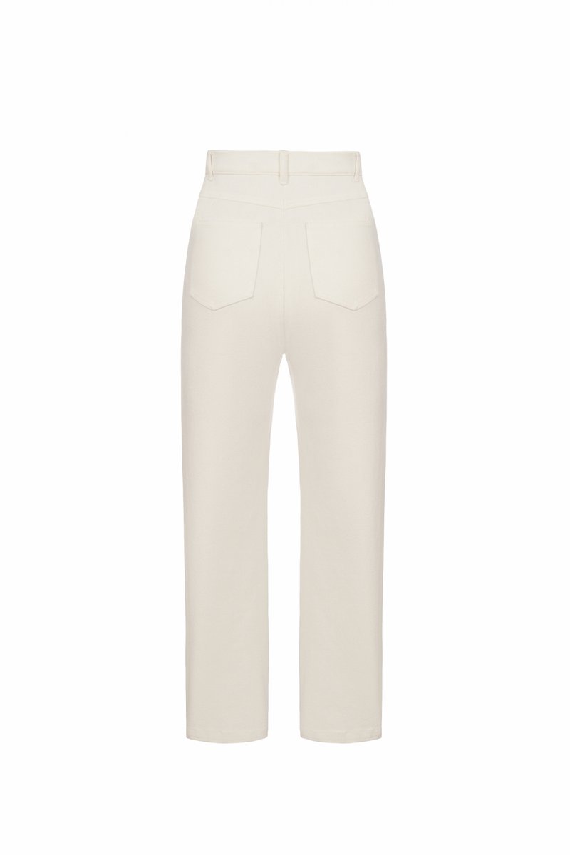 Selby Tapered High Waist Jeans in Iconic White | Chello