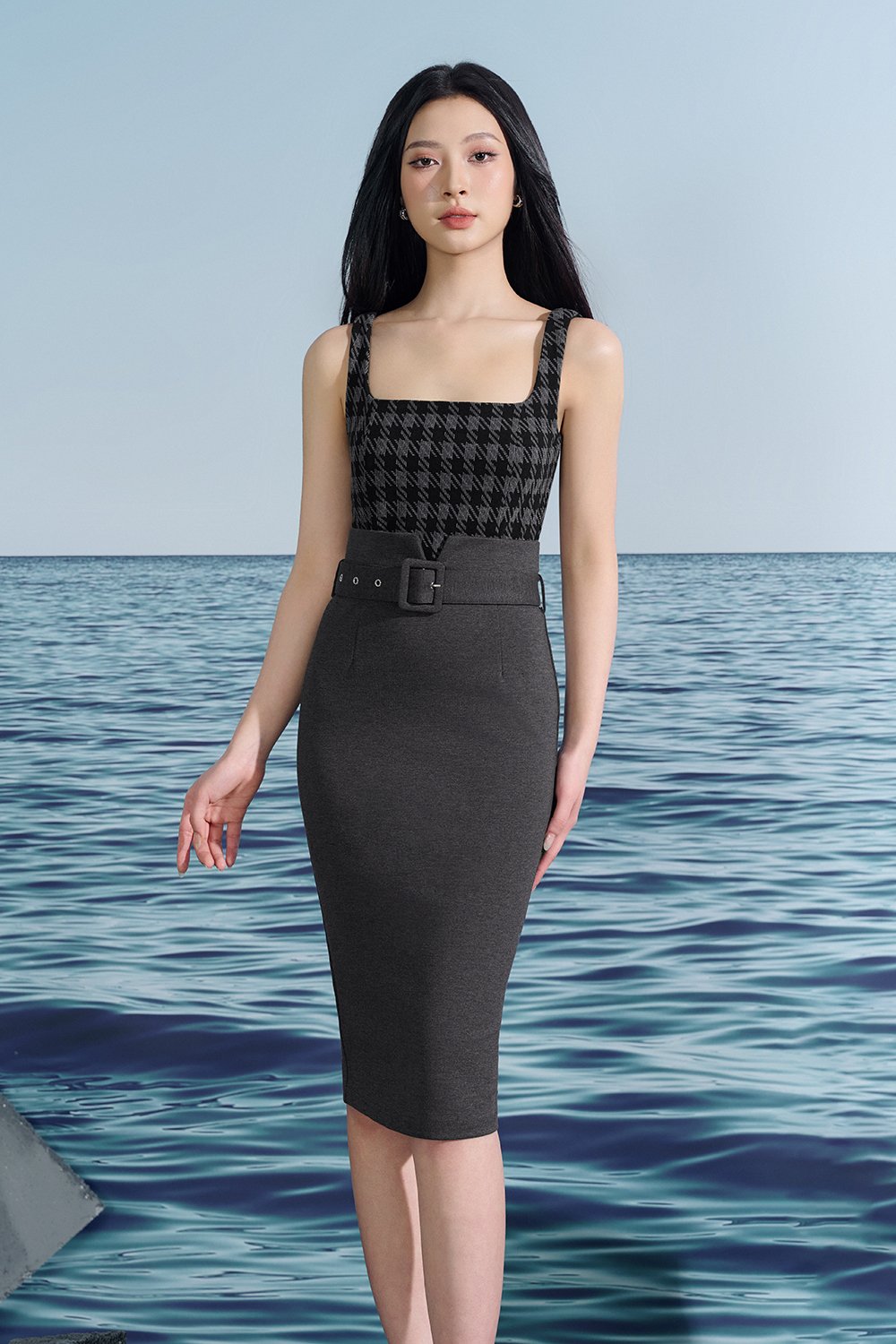 Everette Houndstooth Pencil Dress In Dark Grey