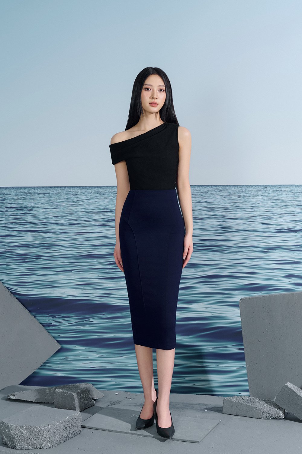 Gabriella Pencil Midi Skirt In Navy Blue