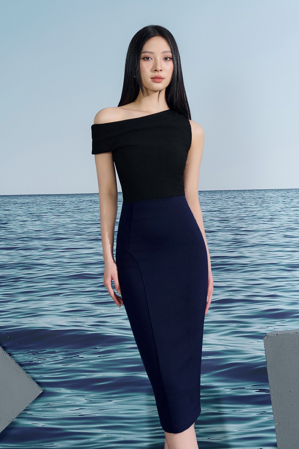 Karleen Off the Shoulder Draped Asymmetrical Top In Classic Black