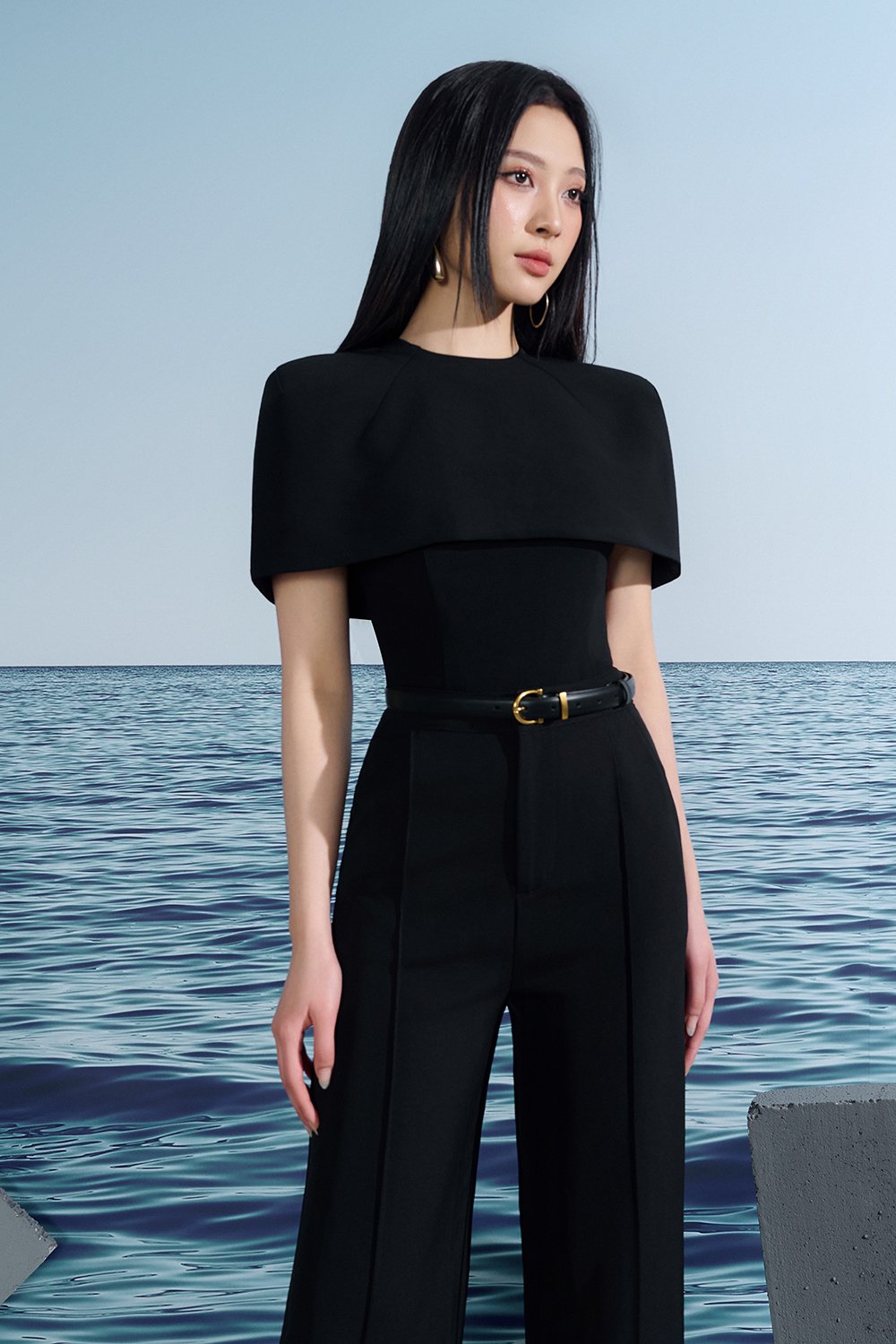 Katherine Removable Cape Top In Classic Black